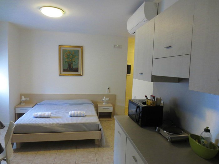 Residence Bonomelli Rooms: Pictures & Reviews - Tripadvisor