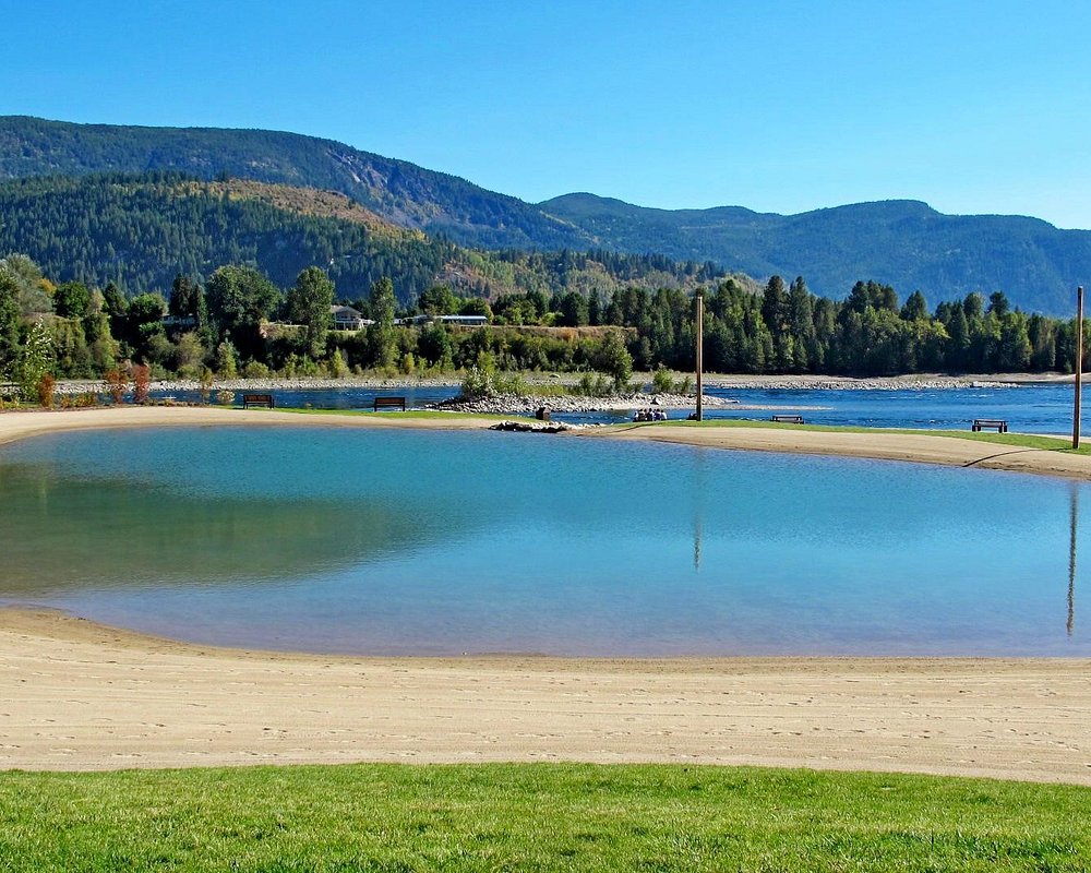 places to visit in castlegar bc