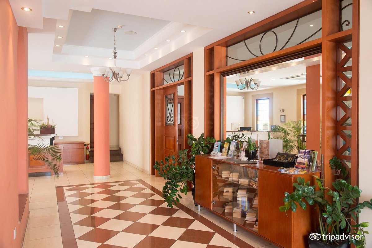 Pyramos Hotel, hotel in Paphos