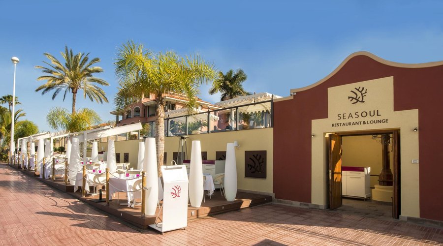 Sea Soul Terrace & Entrance