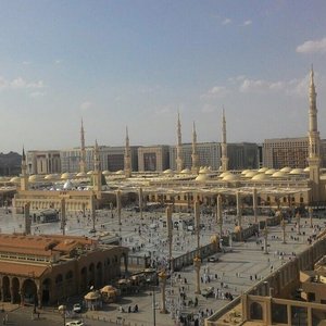 View Masjid Nabawi dari kamar hotel