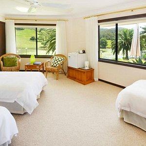 King Room with Lakeside view