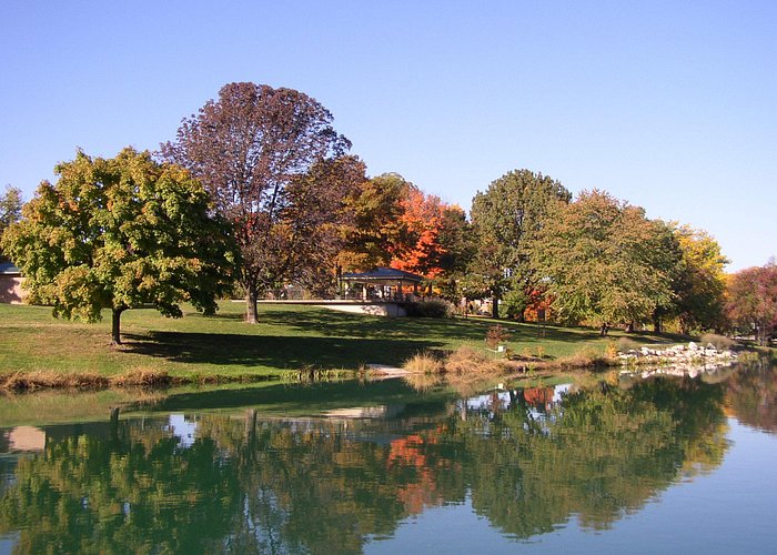 Fall in Stephens Lake Park, courtesy of Columbia Parks and Recreation