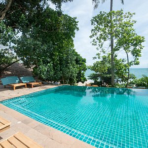 Narima Bungalow Resort in Ko Lanta, image may contain: Hotel, Resort, Villa, Pool