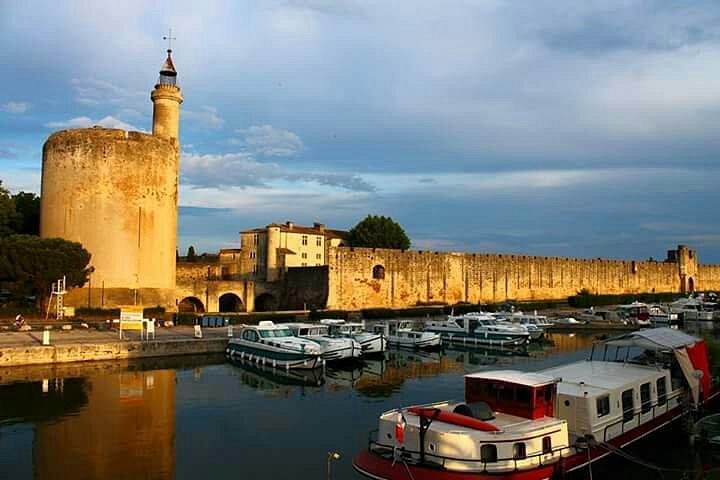 Towers and Ramparts of Aigues-Mortes image