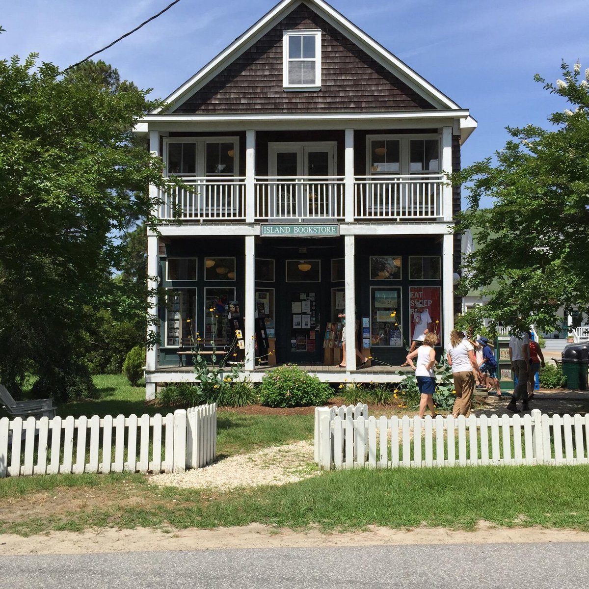 THE ISLAND BOOKSTORE (2025) All You Need to Know BEFORE You Go (with