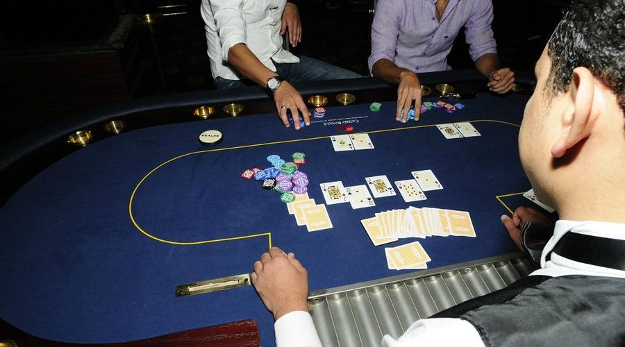 Regular Texas Hold 'Em Tournaments