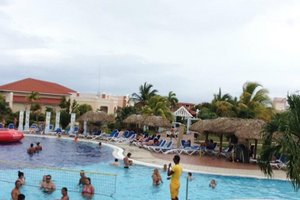 Piscina e praia