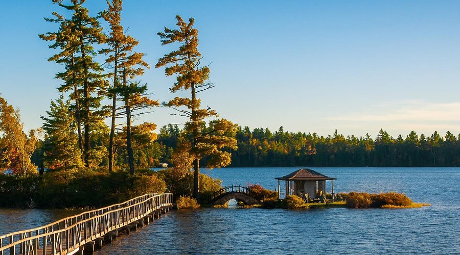 White Pine Camp Teahouse on Osgood pond