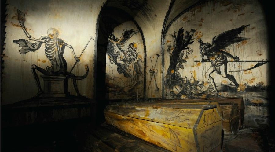 Panaromatický pohled do krypty pod loretánským kostelem / the Crypt