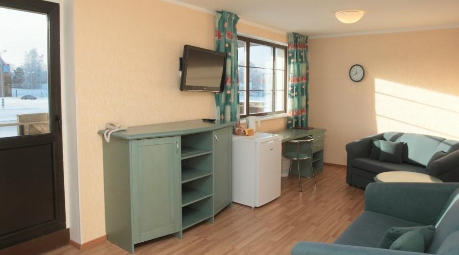 Suite living room