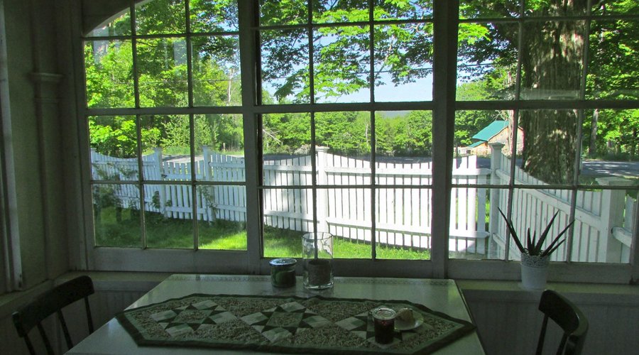 Sun room dining choice