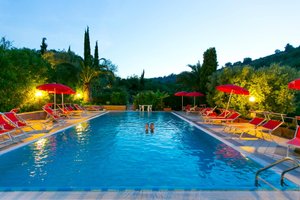 Piscina e spiaggia