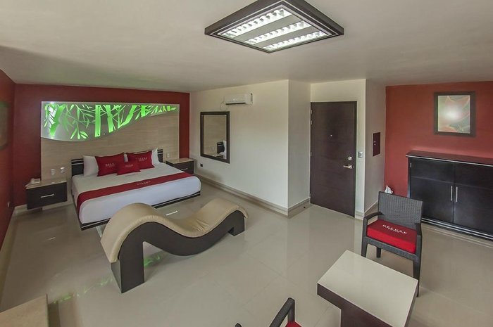 DELUXE AUTO HOTEL