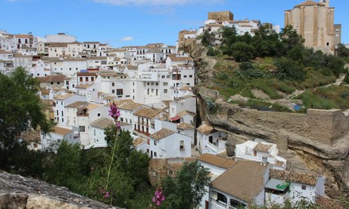 Vue générale de Setenil