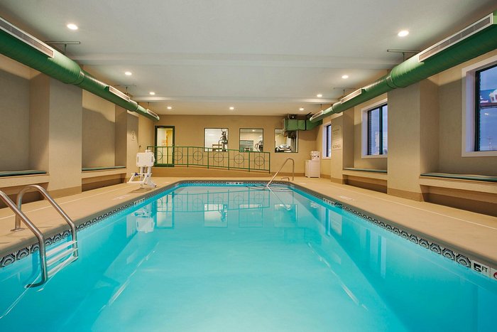 Holiday Inn Express Suites Kalamazoo Pool Pictures Reviews