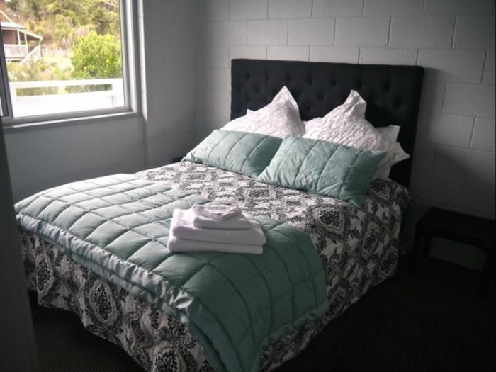 PACIFIC HARBOUR LODGE - Prices & Motel Reviews (Whangaroa, Northland)