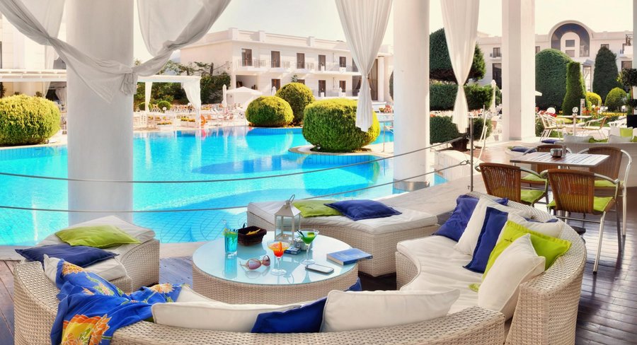 pool bar