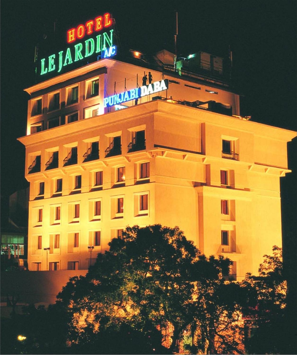 HOTEL LE JARDIN (AU$27): 2022 Prices & Reviews (Erode, India) - Photos