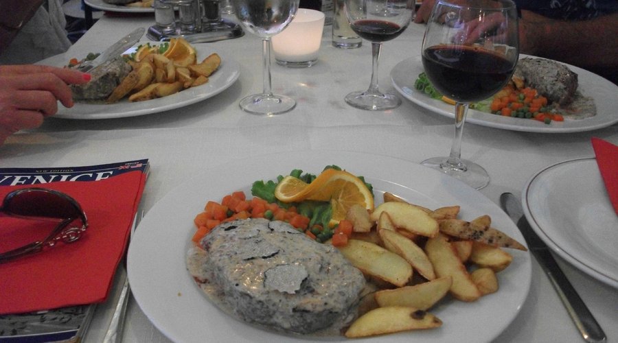 Last year,beefsteak & truffle sauce, yum!!