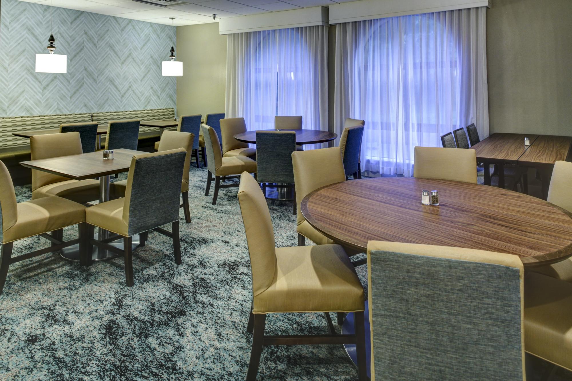 Hotel photo 29 of Embassy Suites by Hilton Williamsburg.