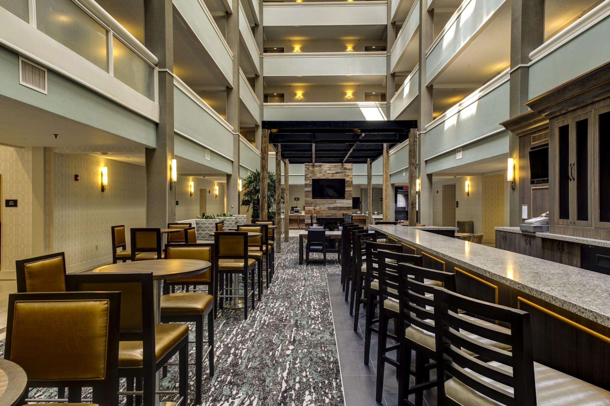 Hotel photo 3 of Embassy Suites by Hilton Williamsburg.