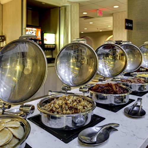 Share 110+ breakfast time embassy suites latest