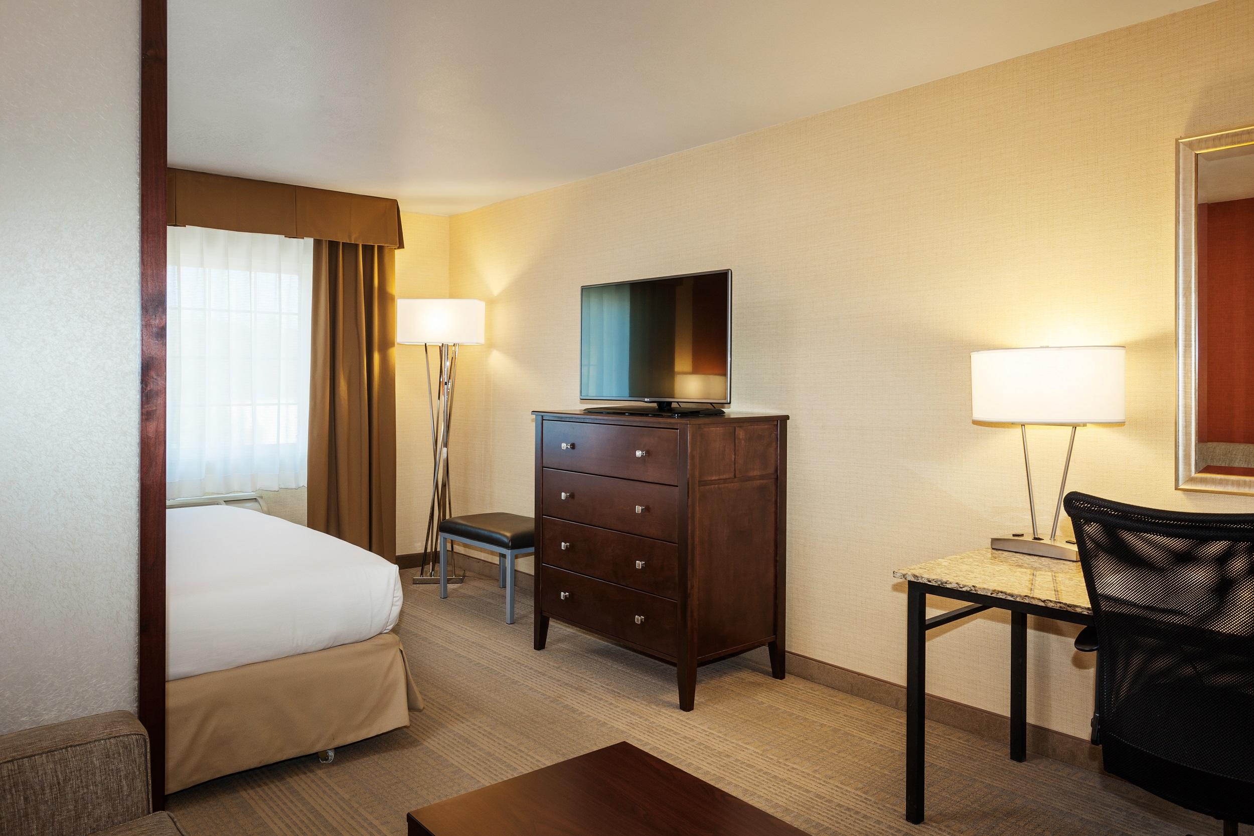 Hotel photo 2 of Holiday Inn Express & Suites Pullman, an IHG hotel.