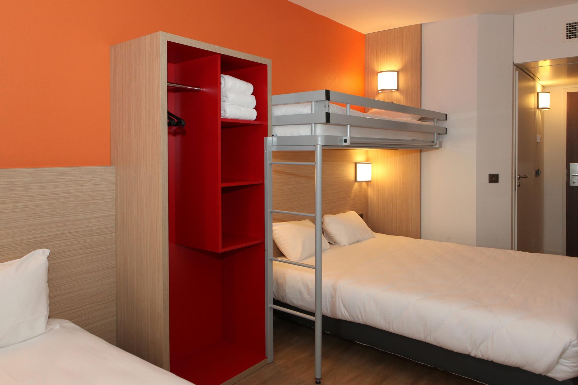 B&B Hotel Laval Ouest Rooms: Pictures & Reviews - Tripadvisor