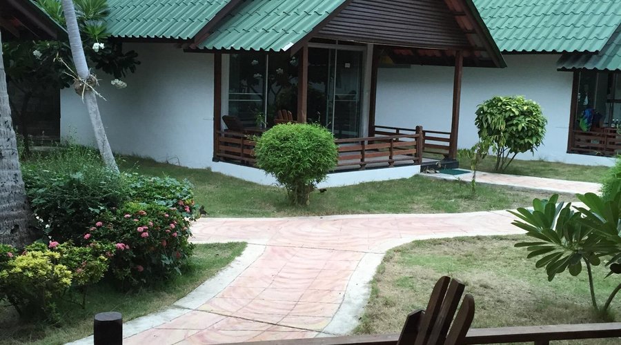Marine Bungalows