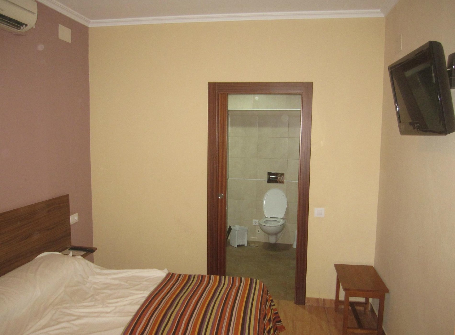 Hostal Tarik by null