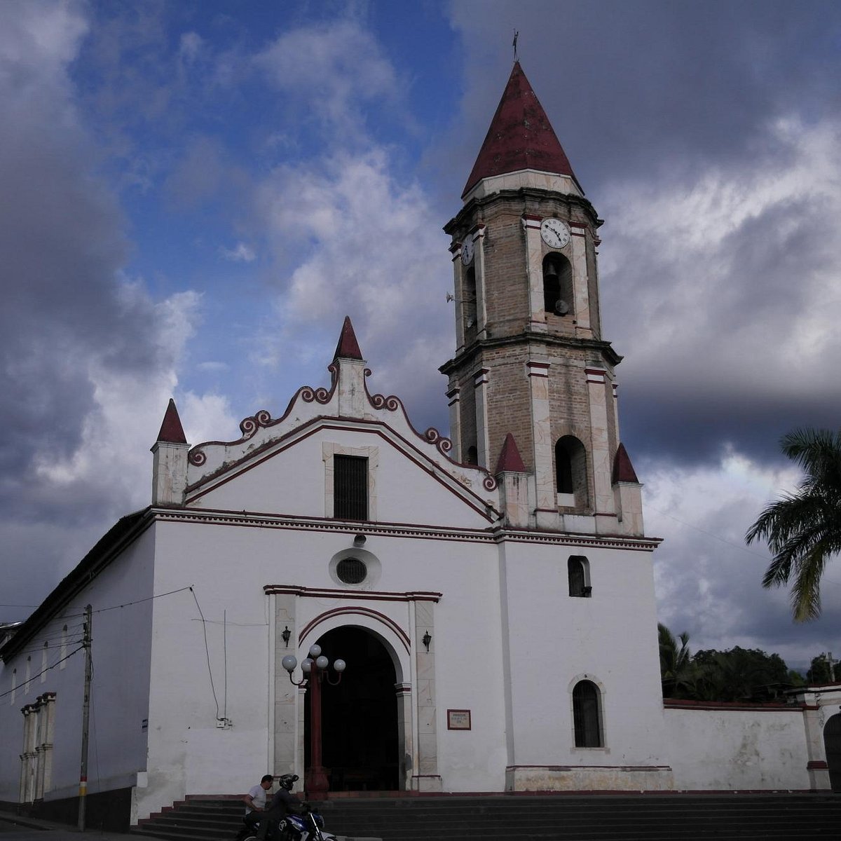 Iglesia San Antonio de Padua, Gigante Huila Iglesia San Antonio de Padua, Gigante Huila