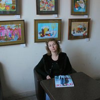 В холле музея выставка детского творчества