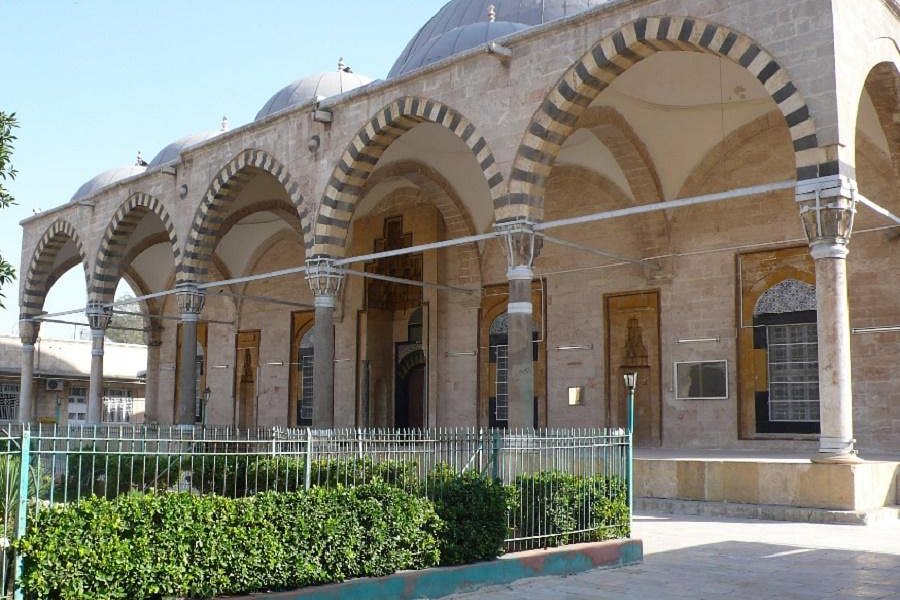 Al Khosrofieh Mosque image