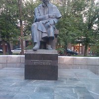 Памятник Н. Г. Чернышевскому