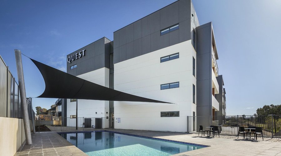 Quest Wodonga pool area