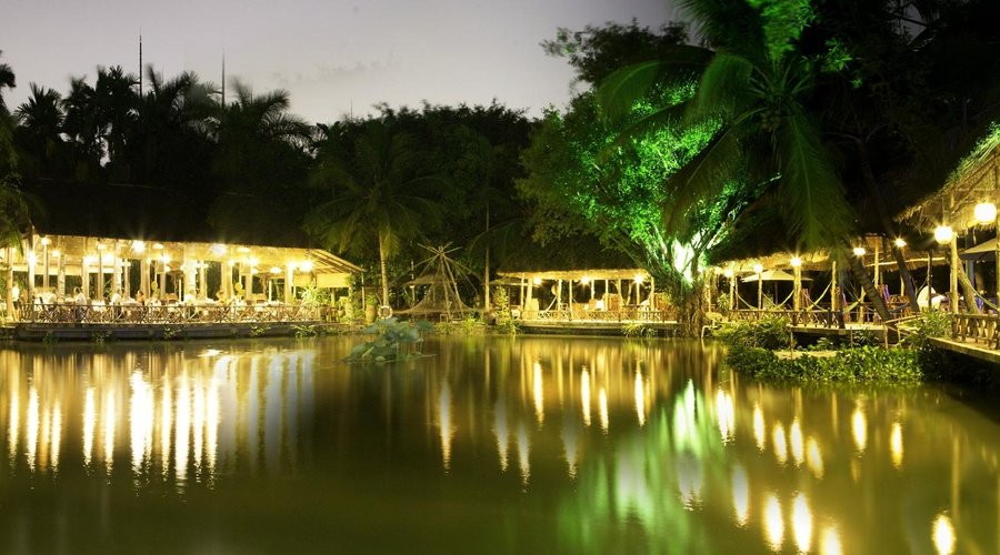 Dining and Fishing area