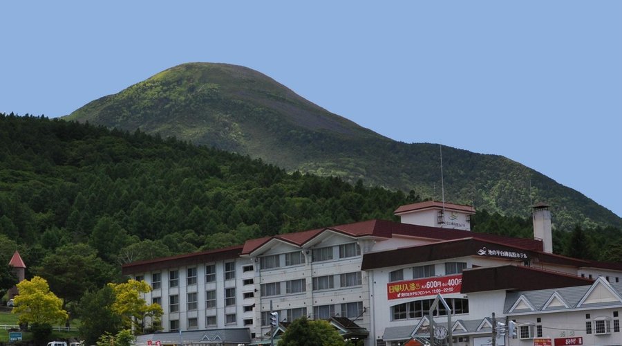 蓼科山を臨む白樺高原ホテル