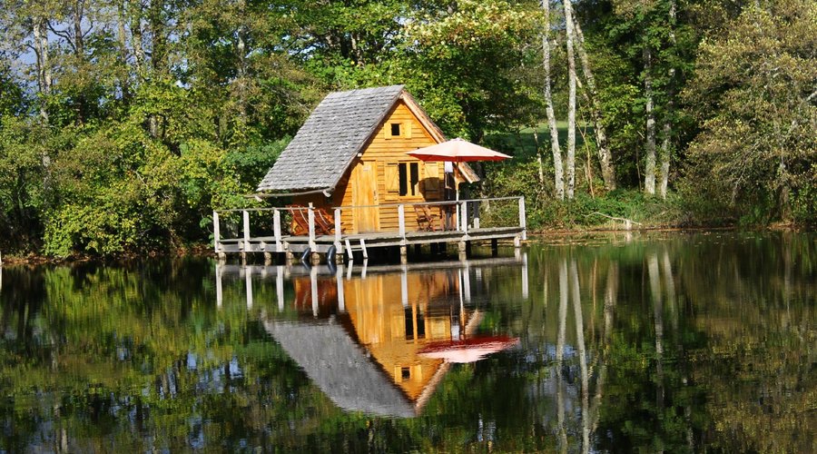 Cabane sur l'étang neuf