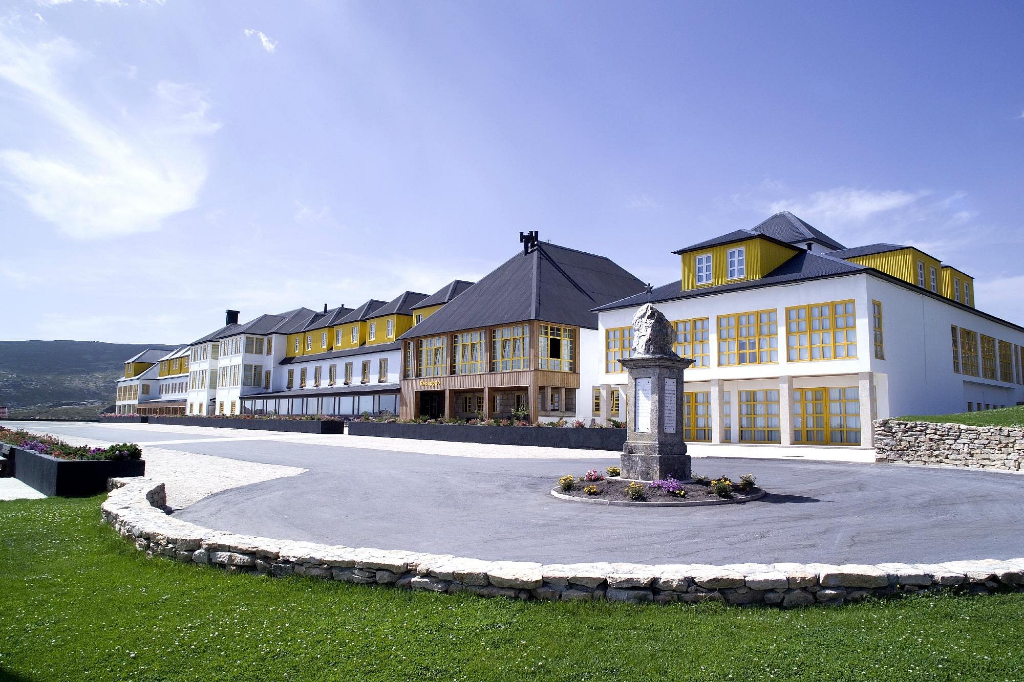 Luna Chalets da Montanha image