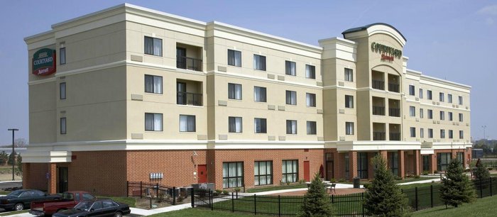 COURTYARD BY MARRIOTT DAYTON-UNIVERSITY OF DAYTON - Prices & Hotel ...