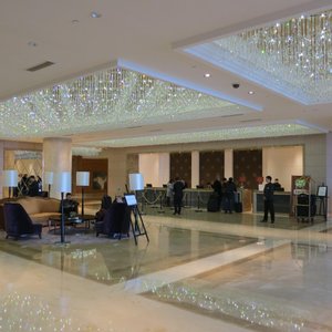 Boyue Shanghai Hongqiao Airport Hotel in Shanghai, image may contain: Furniture, Home Decor, Indoors