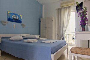 Room & Suite