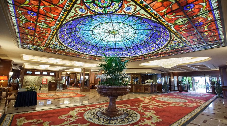 Hall at the Grand Hotel Dino