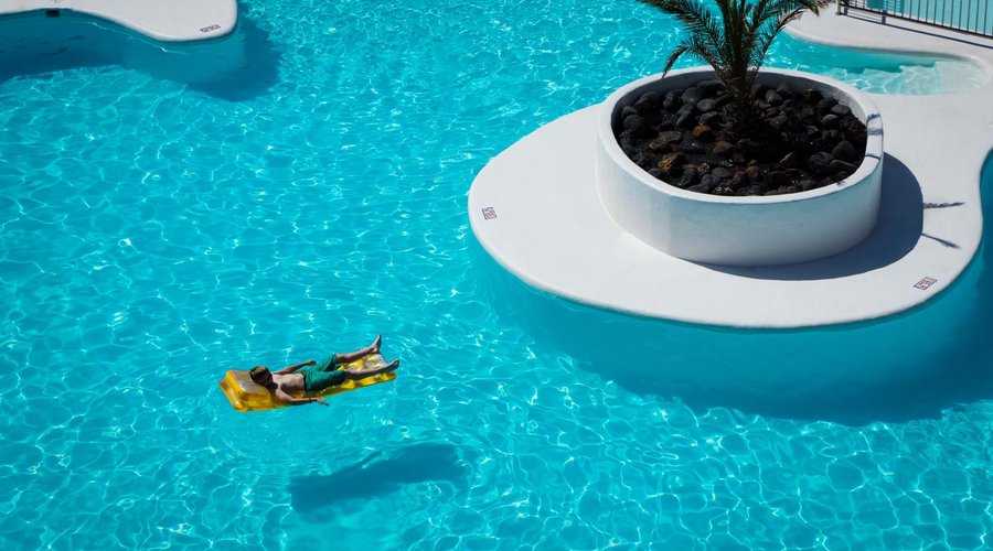 Relax en la piscina