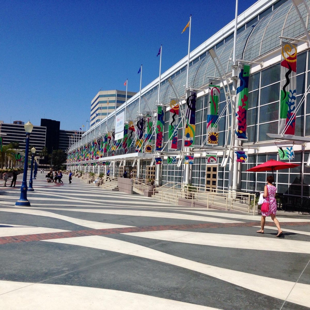 LONG BEACH CONVENTION & ENTERTAINMENT CENTER Tutto quello che c'è da