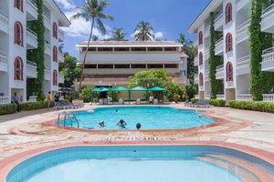 Pool & Beach