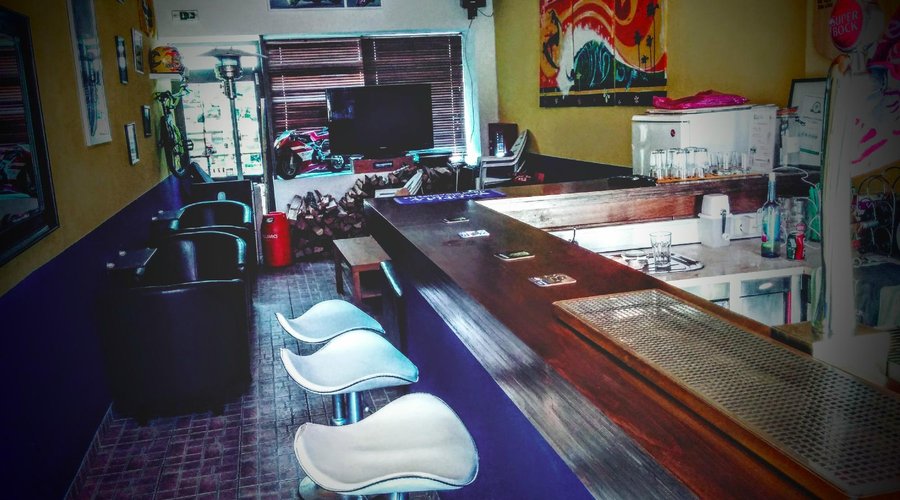 Paintshop Bar