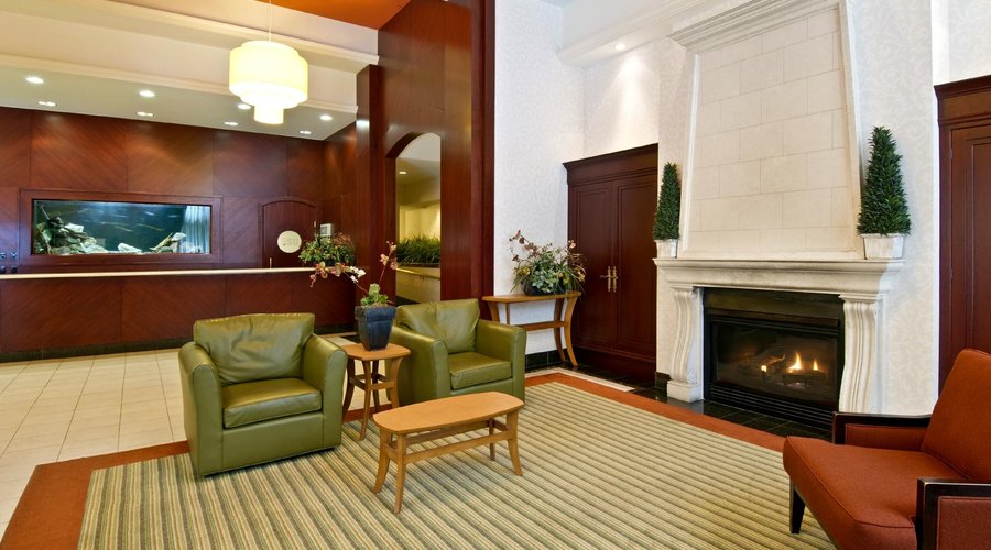 Lobby and Guest Check-in