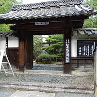 桂春院入口